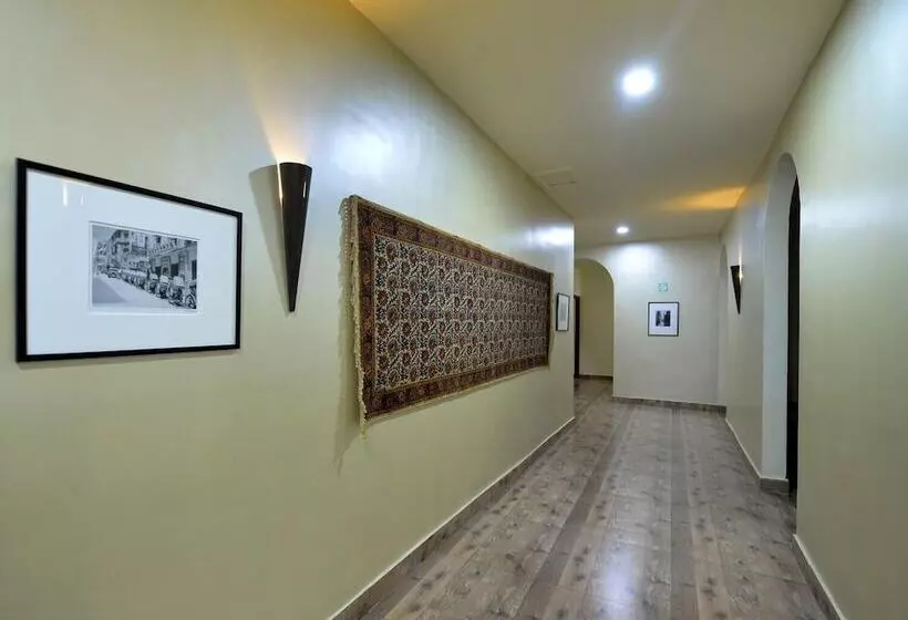 ホテル Manar Suites