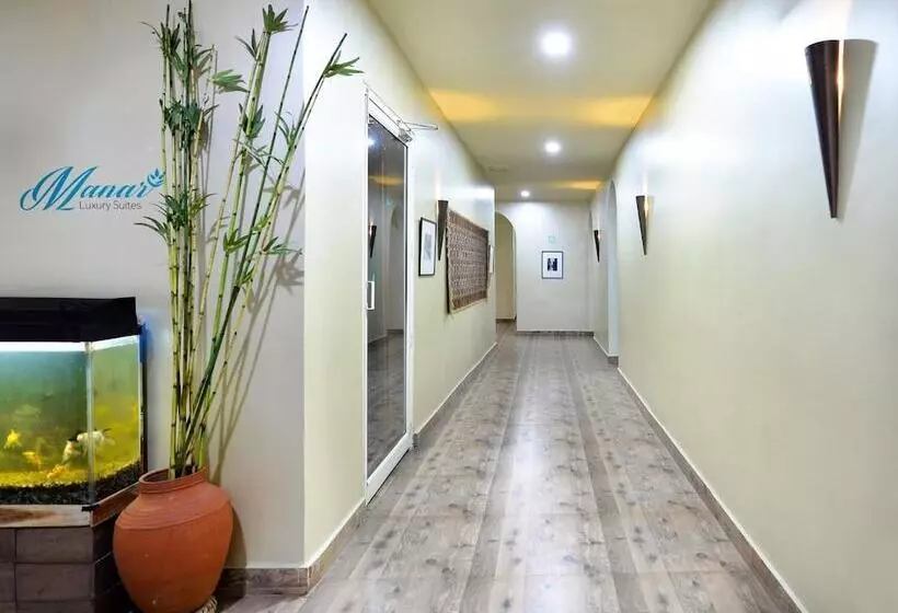 ホテル Manar Suites