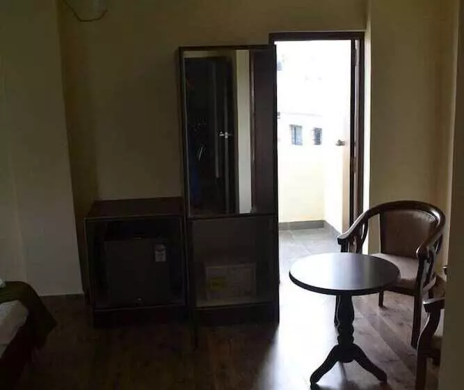 ホテル Manar Suites