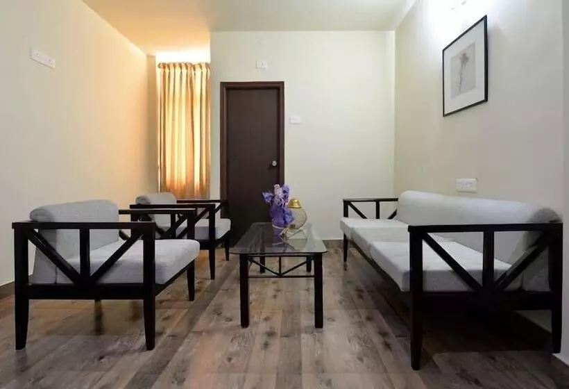 ホテル Manar Suites