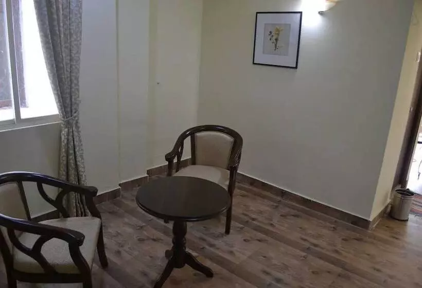 ホテル Manar Suites