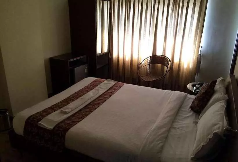 ホテル Manar Suites