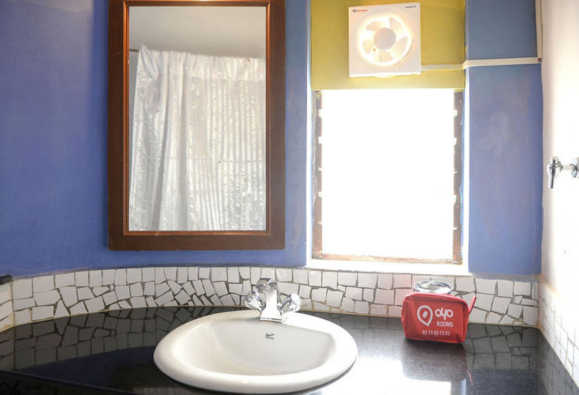 فندق Oyo Rooms Candolim Beach Villa