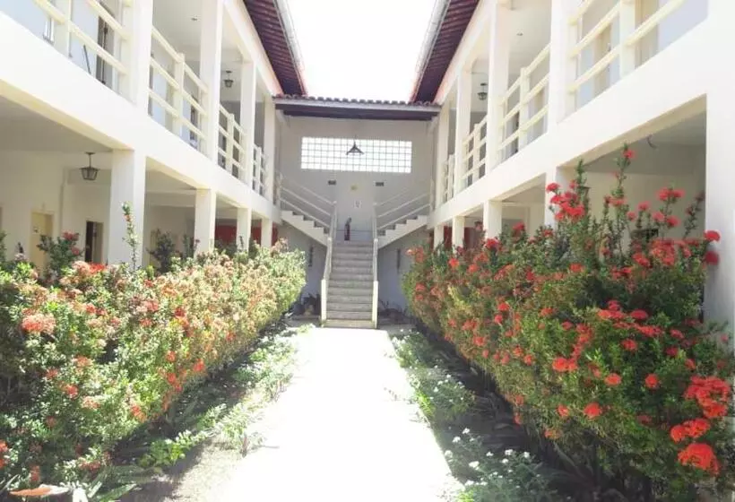 Hotel Pousada Planeta Guarajuba