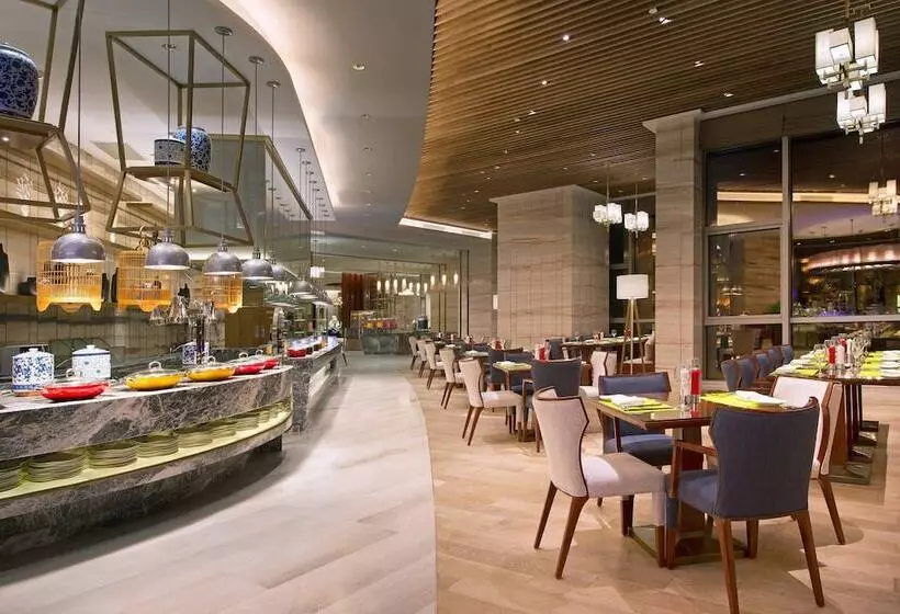 هتل Sheraton Zhanjiang