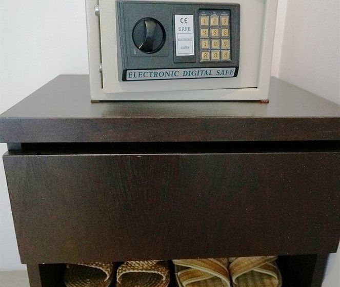 Отель The Herbs By The Sea