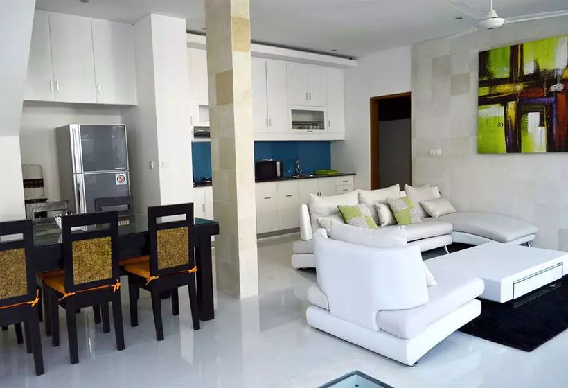 Hotel Villa Rumah Putih