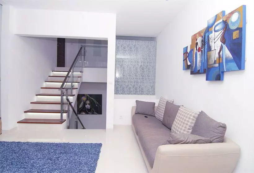 Hotel Villa Rumah Putih