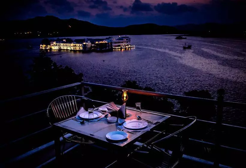 ホテル Zostel Udaipur