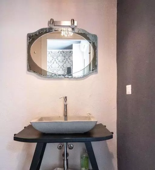 ベッドアンドブレックファースト Casabella 22