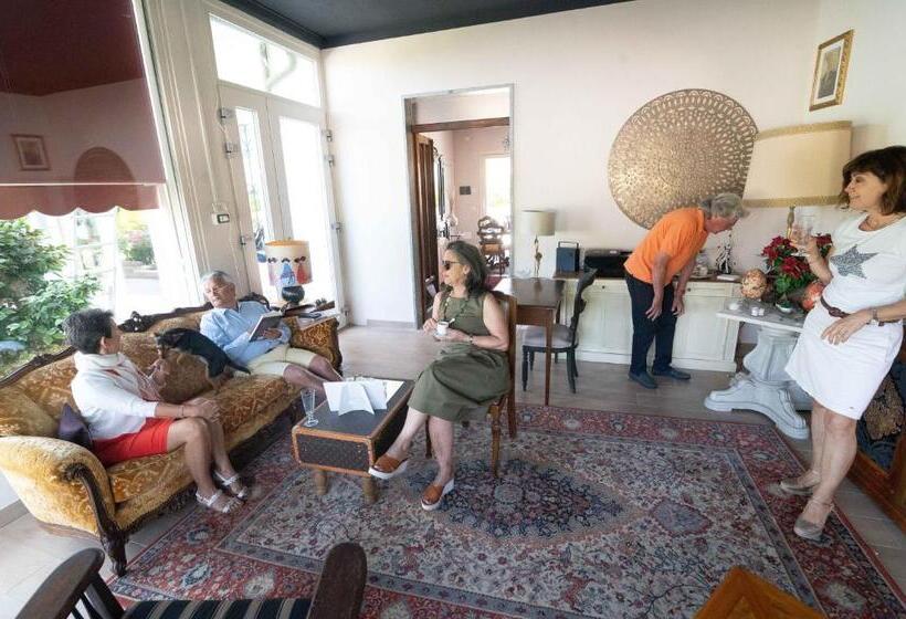 مبيت وإفطار Casabella 22