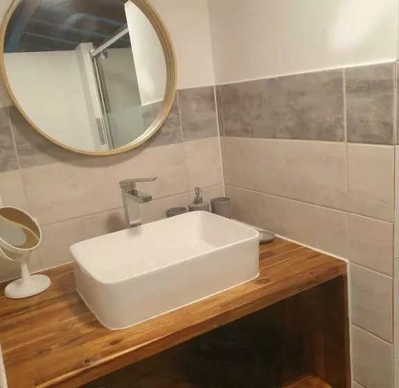 ベッドアンドブレックファースト Chambre D Hôtes à La Ferme Du Moulin