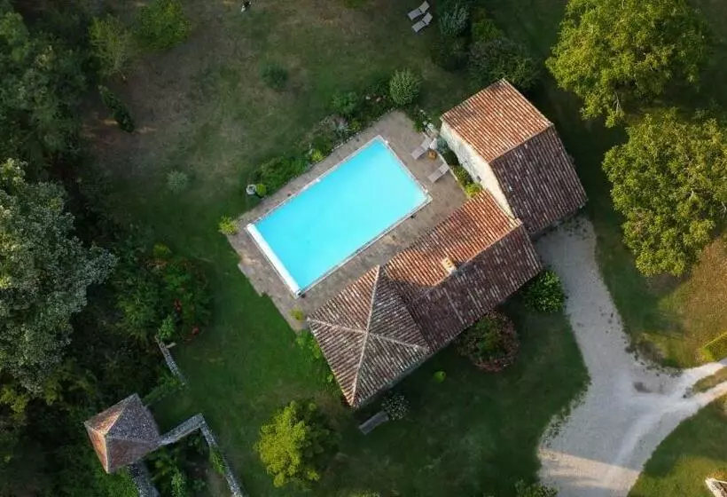 ベッドアンドブレックファースト Chambre D Hôtes à La Ferme Du Moulin