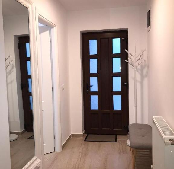 ホテル Agropensiunea Vila Cristina