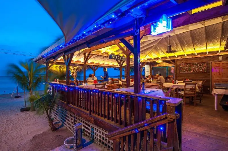 هتل Blue Bahia Resort
