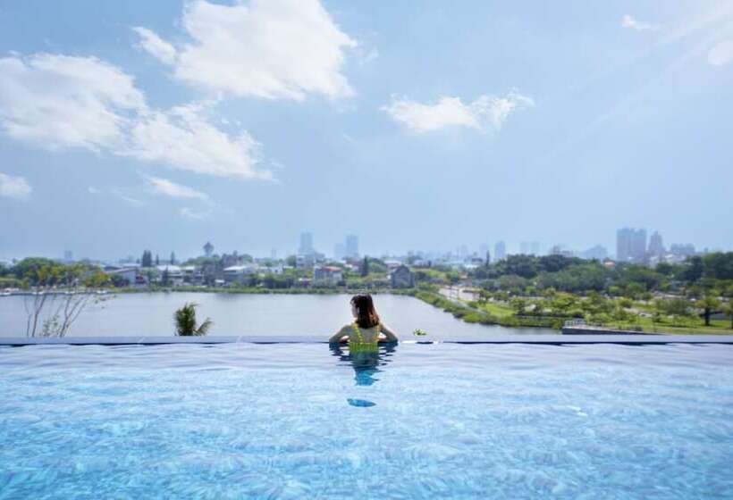 هتل Formosa Yacht Resort