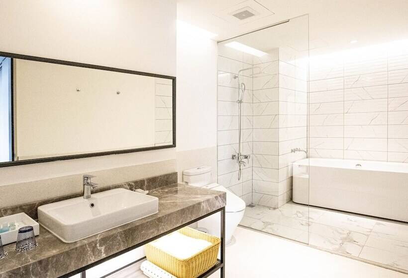 هتل Formosa Yacht Resort