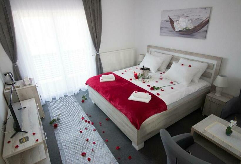 هتل Queen Zina Vlašić