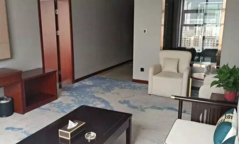 Hotelli Wushan Ningyuan International