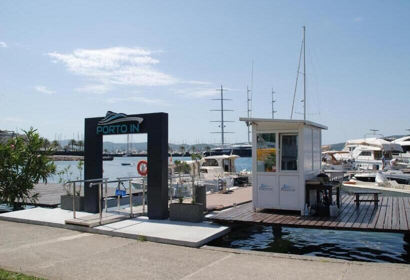 مُتل Opera Apartments