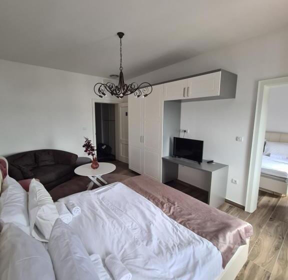 مُتل Opera Apartments