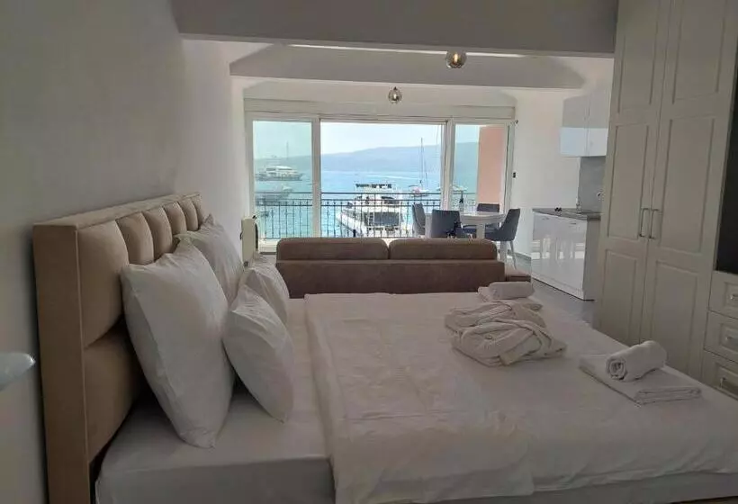 مُتل Opera Apartments