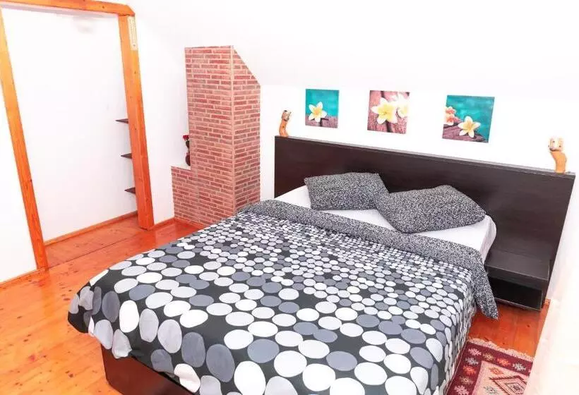ペンション Casa Ursului