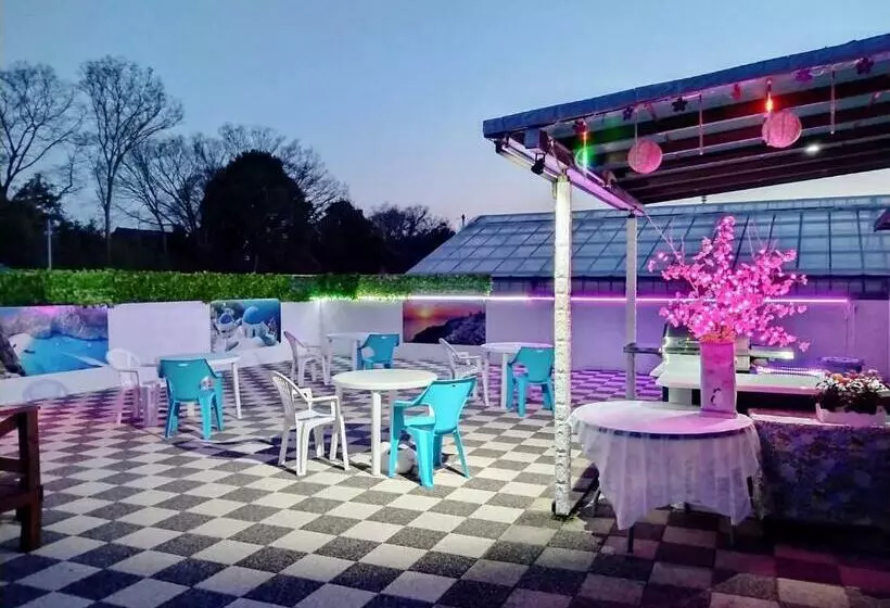 Majatalo Cat Villa   Vacation Stay 12826