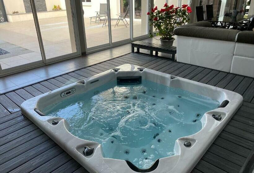 민박 Le Spa De L Albizia