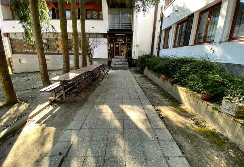 Пансион Penzión Jazmín