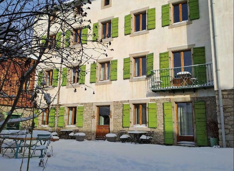 Bed and Breakfast Le Grenier Des Moineaux