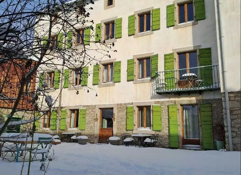 Aamiaismajoitus (B&B) Le Grenier Des Moineaux