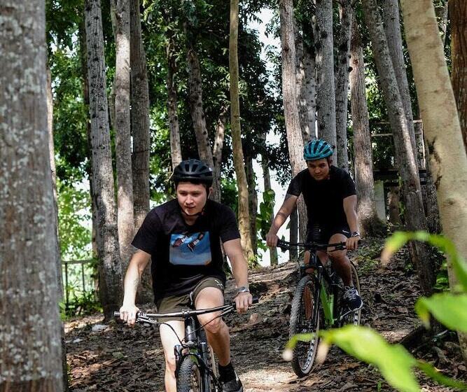 Szálloda Cebu One Tectona Resort