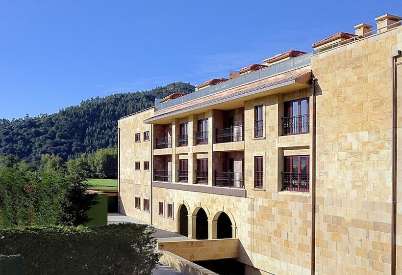 Apartamentos Spa Villa Pasiega