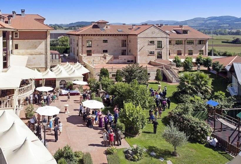 Apartamentos Spa Villa Pasiega