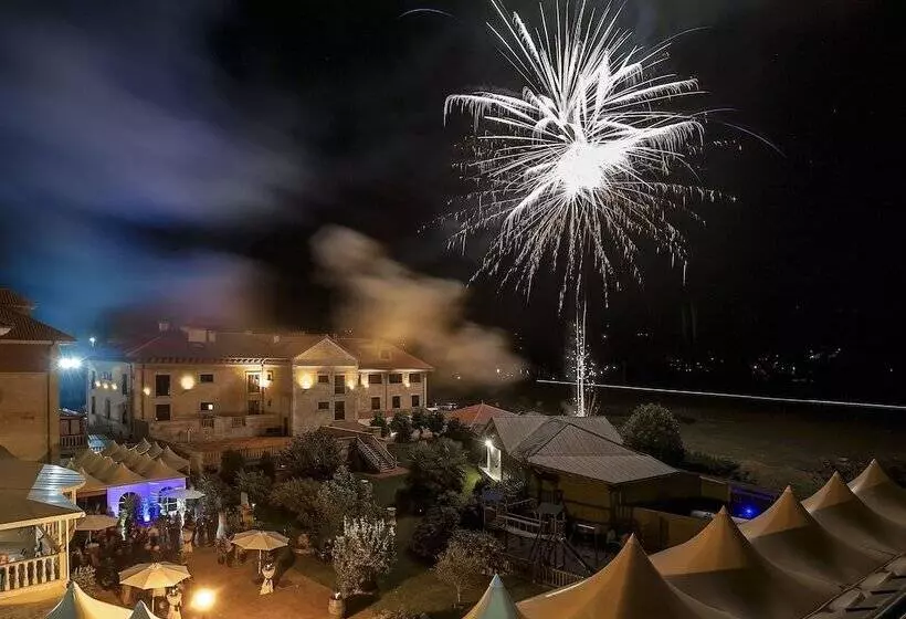 Apartamentos Spa Villa Pasiega