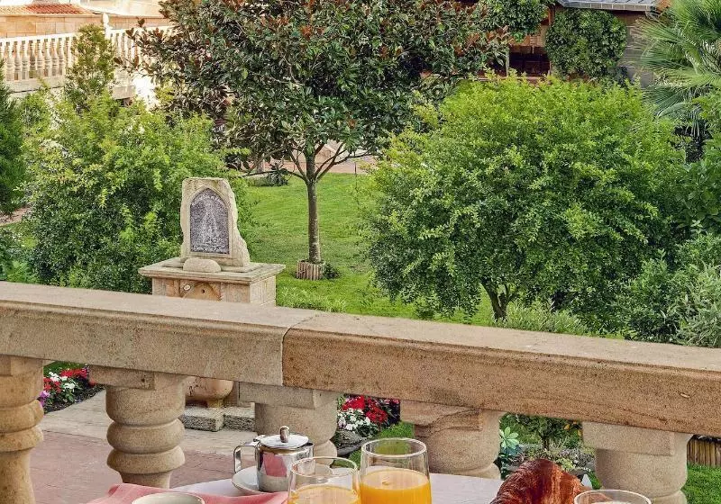 Apartamentos Spa Villa Pasiega