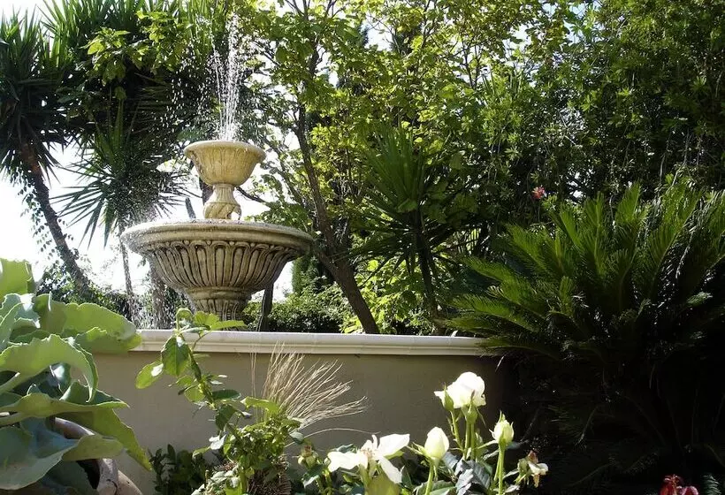 تختخواب و صبحانه Candalù Hotels Villa Giardinata