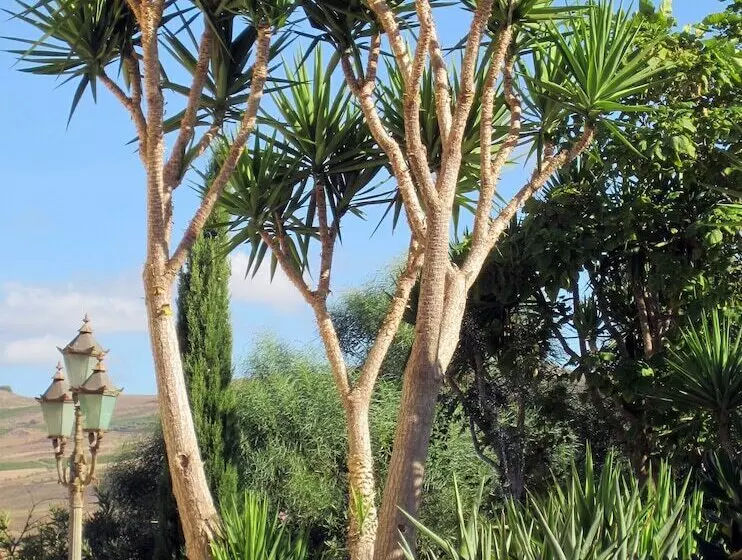 تختخواب و صبحانه Candalù Hotels Villa Giardinata