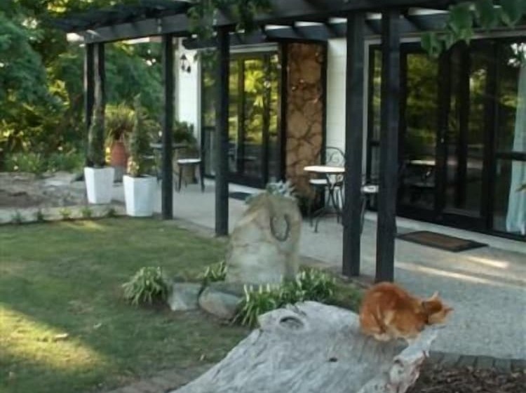 Cambridge Coach House