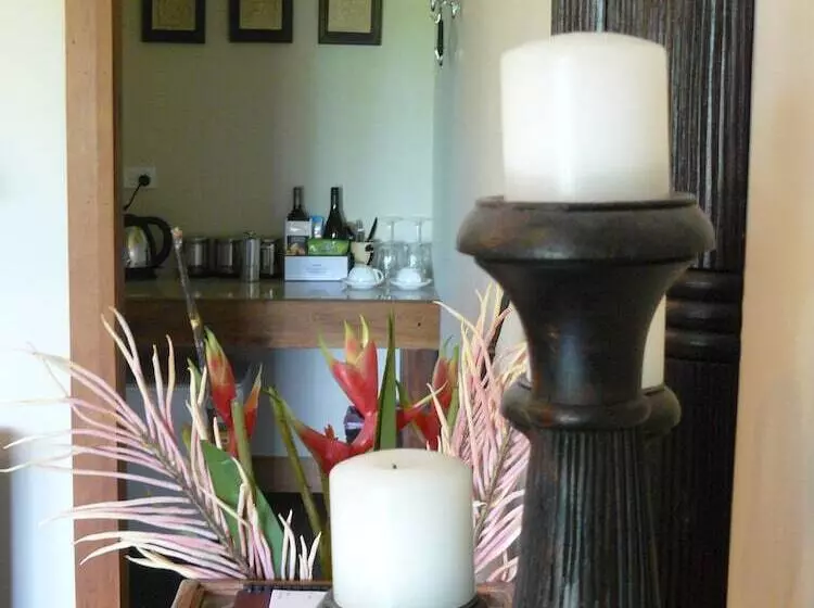 Cambridge Coach House