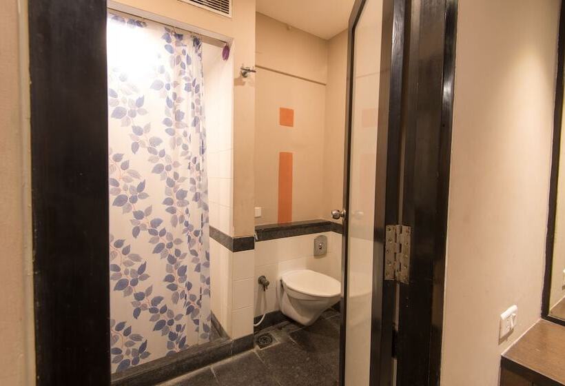 Fabhotel Santhome Inn