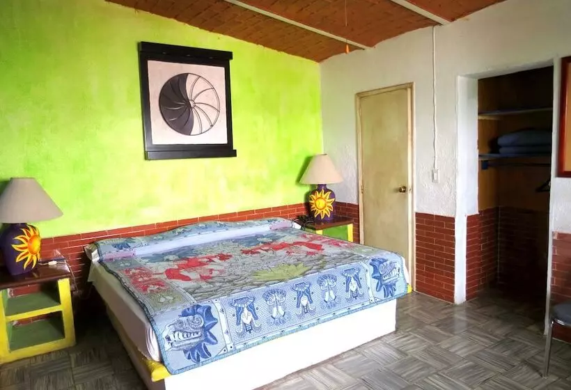 فندق Ajijic Plaza Suites