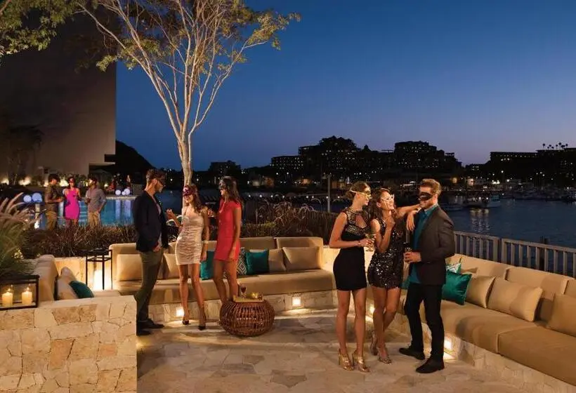 ホテル Breathless Cabo San Lucas   Adults Only