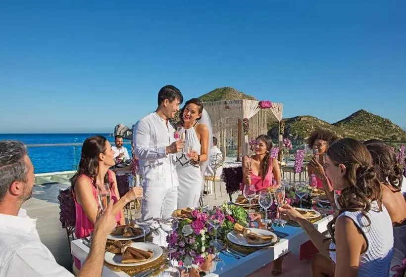 ホテル Breathless Cabo San Lucas   Adults Only