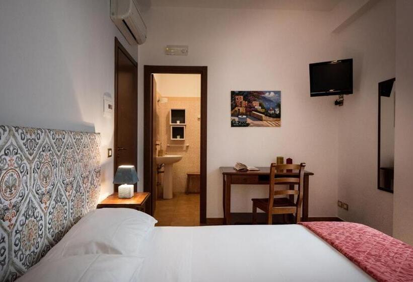 فندق Cabrera House