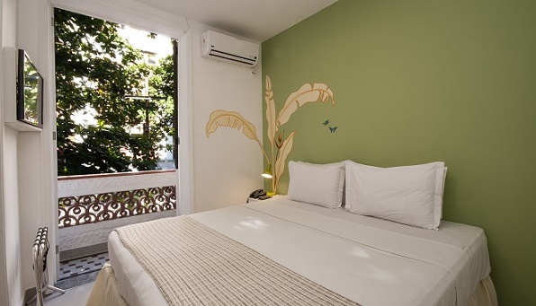 Отель Leblon All Suites