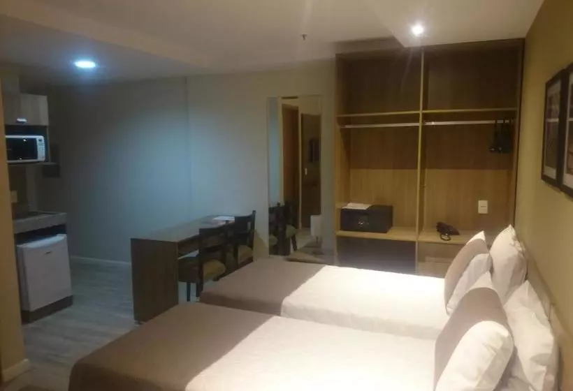 Отель Logic Hoteis Duque De Caxias