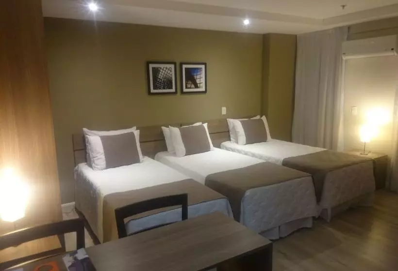 Отель Logic Hoteis Duque De Caxias