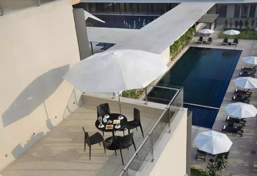 Hotel Marasa Sarovar Premiere